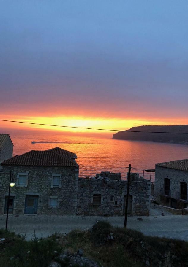 Limeni Inn Boutique Hotel Adults Only 12Plus Bagian luar foto